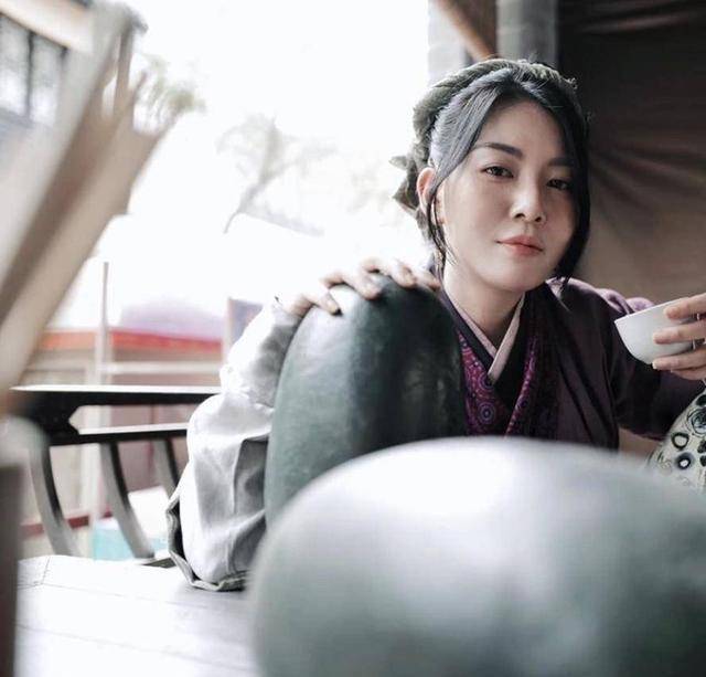 TVB绿叶因演“猪肉婆”备受关注,曾经爆肥,直言应付不了配角