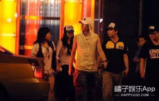 一天3条热搜离出道不远了.....