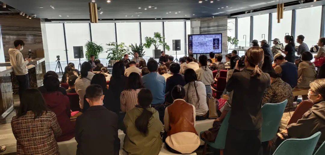 贾平凹:有的书很快就会被遗忘,但有的书会被反复发现