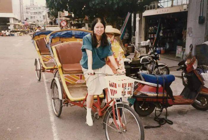 三毛离开快30年了,她到底是什么样子?