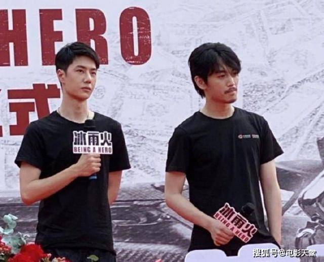 陈晓王一博晒《冰雨火》剧照,两角色反差大,谁的扮相你喜欢