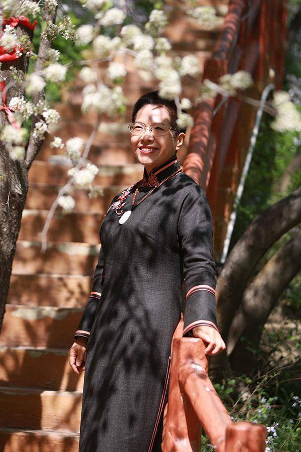 春晓:一次触摸医者心灵的摄影之旅