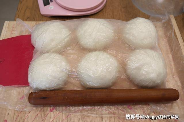 夏天做低糖吐司,你试试波兰种,出膜快,超柔软,放3天都不硬