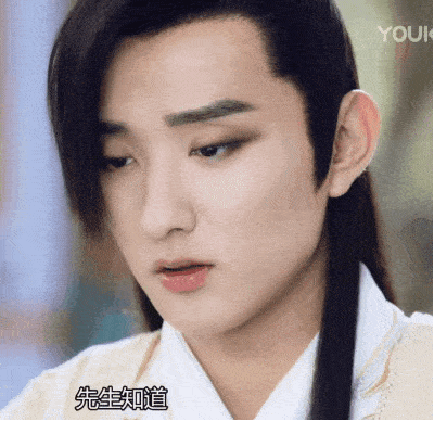 被“天下第一美男”灼伤双眼!帅气不够,烟熏妆来凑?