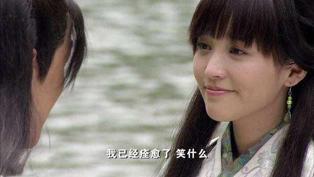 张萌晒神话三美合影戳易小川,胡歌姐姐多有合作,与节目渊源深厚