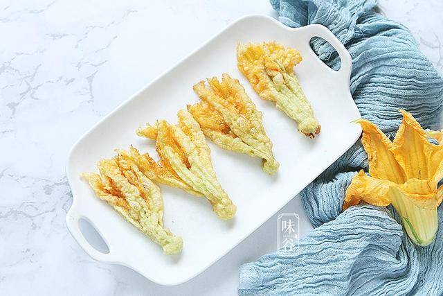 这花不仅好看,还好吃!贵誓静煮点,这个季节再不吃就没有了