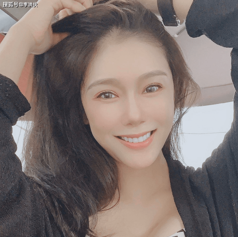林丹出轨对象怼网友,否认蹭热度提醒女人防骗,再次内涵超级丹