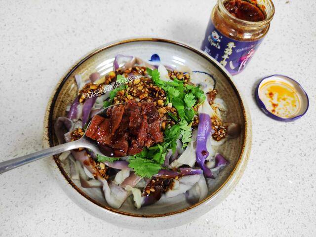 夏天不爱做饭我家常吃它,好吃省事连主食都不用做了,咋吃都不腻