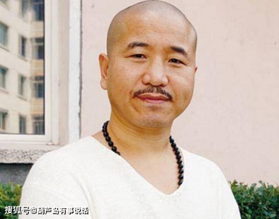 《乡村爱情13》刘能换人?唐军在直播中透露,王小利和师傅对着干