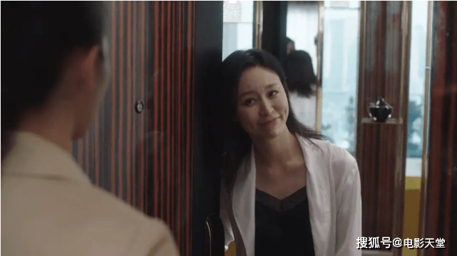 6万的包都不入流!《三十而已》让我明白了什么誓静煮妇圈