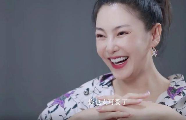 从0营养女星到万人喜爱的憨傻小雨,张雨绮是怎么重组洗牌的?