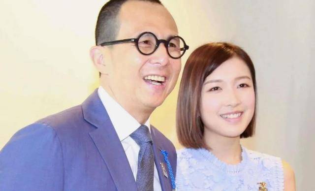 男友身价44亿,谈3年相差26岁的忘年恋,李泽楷女友的豪门梦