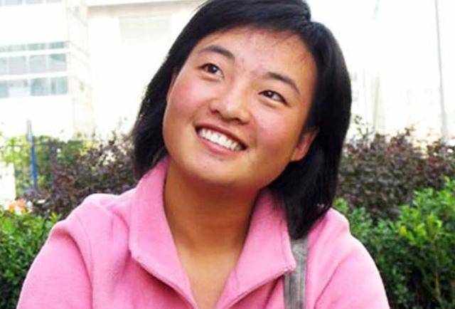 魏敏芝的人生被张艺谋改写,《一个都不能少》令她人生逆袭成导演