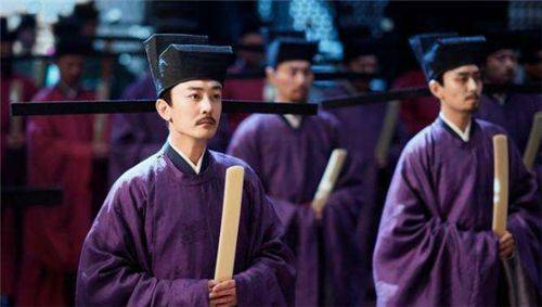 中国“最懒”诗人:一生只写2句诗,却流传千古,你肯定也背过