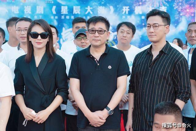 40岁林峯现身新剧开机仪式,面容憔悴发福明显,被刘涛气质碾压?