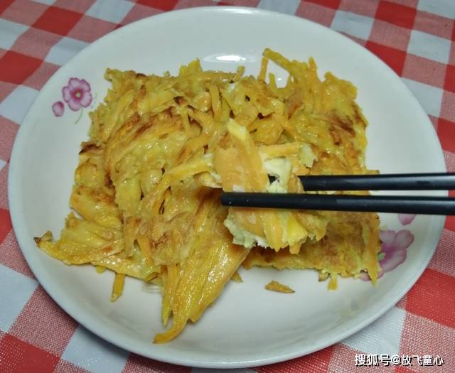1个红薯2个鸡蛋,教你最好吃的早餐饼做法,简单营养,孩子最爱吃