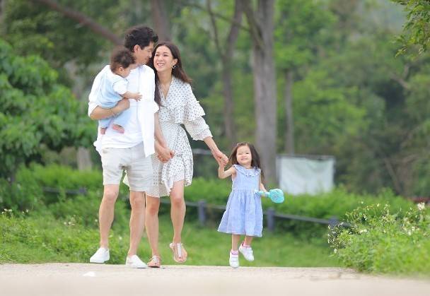 TVB花旦钟嘉欣勇敢自曝有渗尿困扰,打喷嚏或跳得太高都会憋不住
