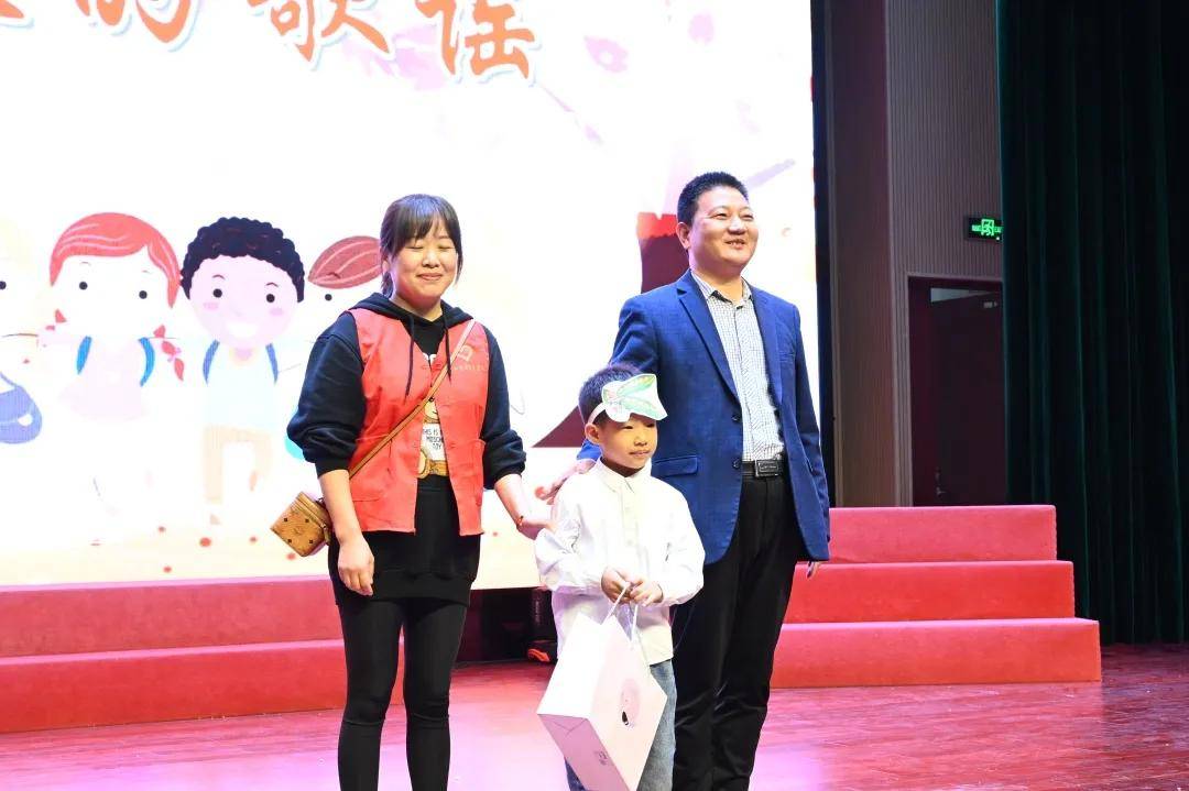 丰收的歌谣