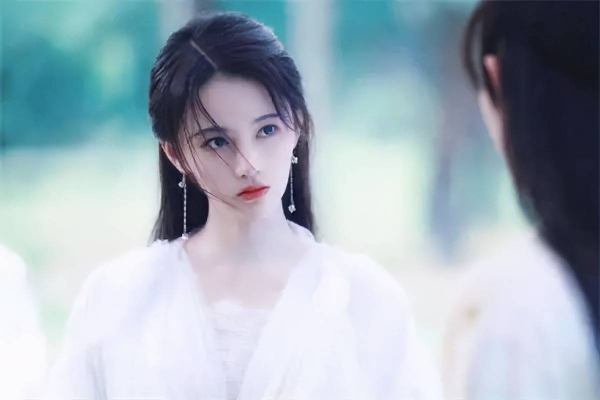 古装剧十大90后当红女星!郑爽热巴谁美得最令人窒息?