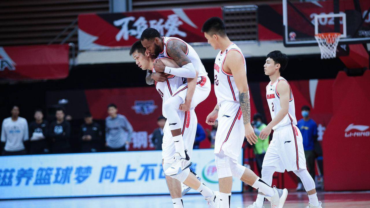 CBA废人动作后续,威姆斯伤势公布,男篮主力发声,结果不理想