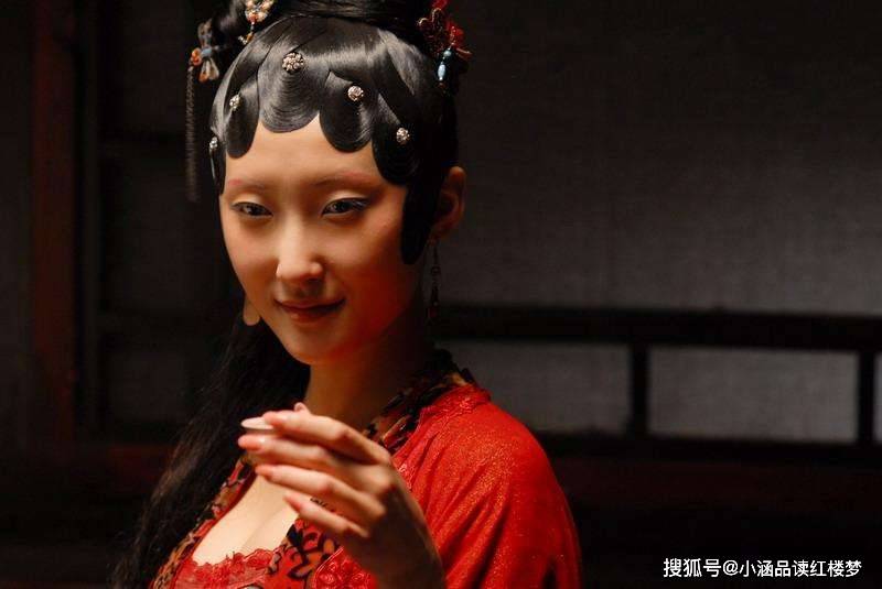 尤二姐跟贾珍贾蓉多年未孕,嫁给贾琏后2月就怀孕,她用了啥招?