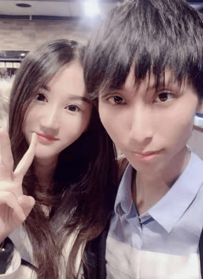 碰到爱的人会变美,看到梦嫂高中照片,网友:跟梦泪后变美了