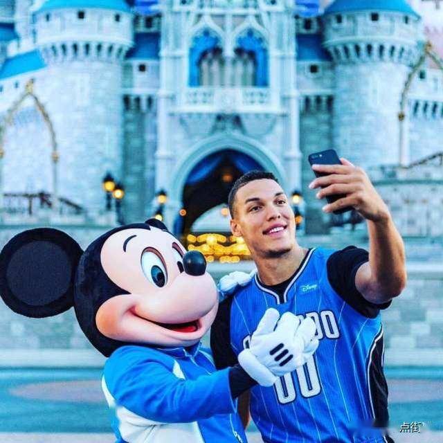 NBA七月复赛,肖华向中国抛出橄榄枝!聘央五教父之子任中国总裁