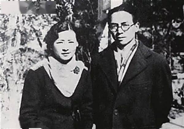 乱世有佳人,绝世而独立