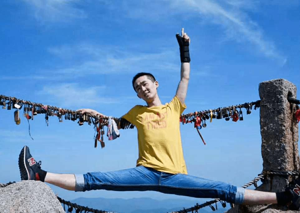 哪有岁月静好,不过是他们冲锋在前!