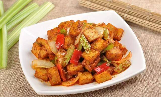 精选美食推荐:风味孜然豆腐,鱼香豆腐夹,冬笋炒虾球的做法