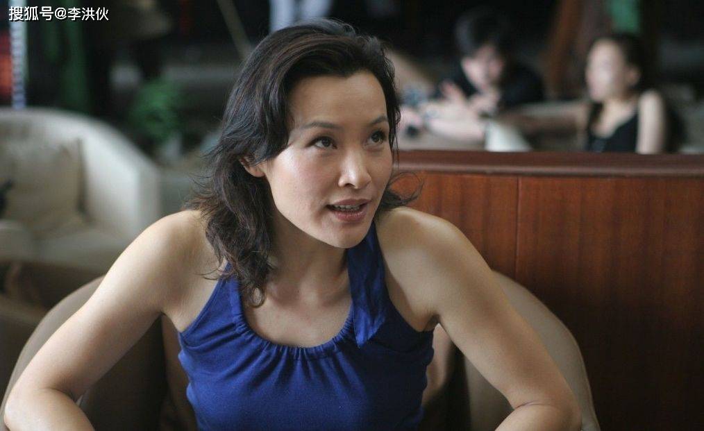 事业成功婚姻幸福,男神尊龙爱而不得的陈冲,有一事始终不被原谅