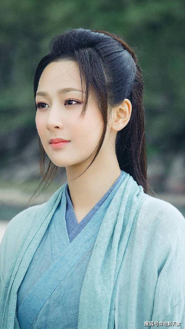 《青簪行》黄梓瑕路透,与杨紫海报反差大 有人闹脾气了?