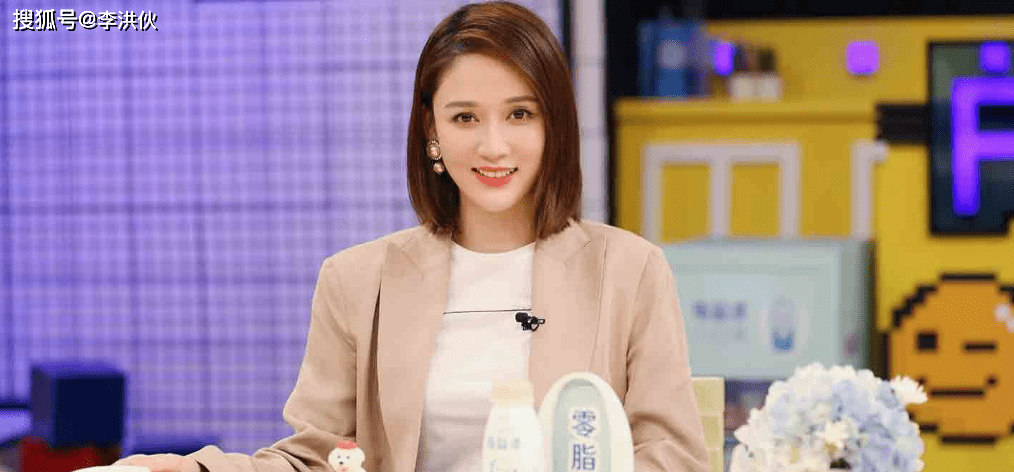 与陈正飞挽手被吐槽,陈乔恩愤怒回怼,她不止一次疯狂反击网友了