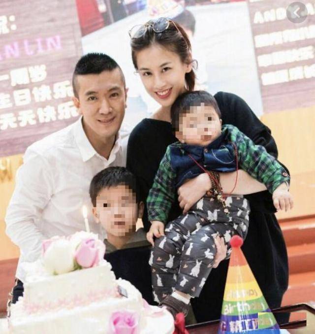 从“星女郎”到败光路人缘,黄圣依出道17年来的7大尴尬瞬间