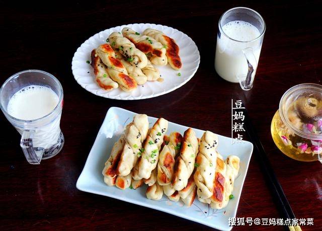 香煎小花卷,睡前准备好,早上10分钟搞定,香喷喷的