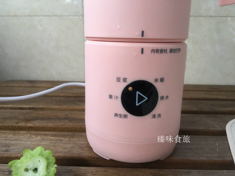 退休老两口晒晚餐,朋友:小日子太精致,酷暑天喝热汤都不用开火
