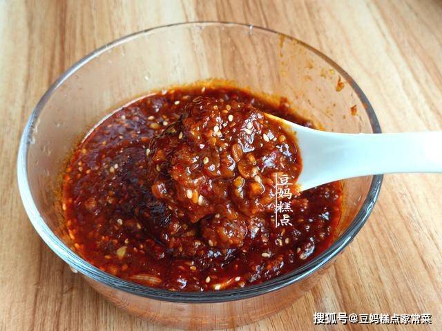 懒人酱香饼,不用和面,酱汁比例2115经典好用,蘸馒头都香