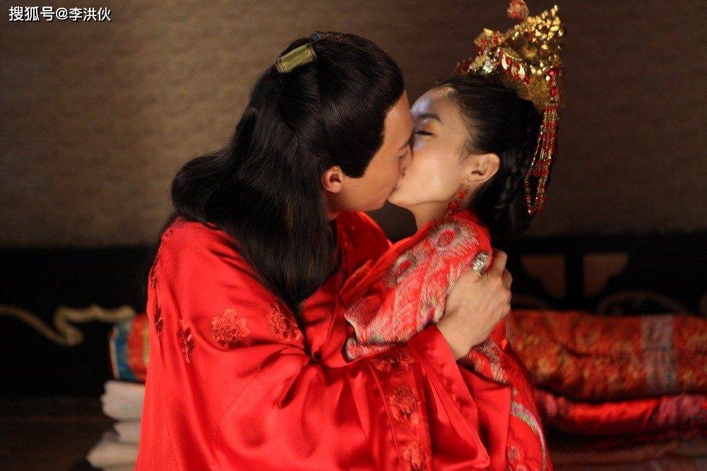 被称为周润发接班人,直言喜欢赵丽颖,同班同学都红了就他不红