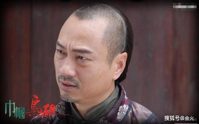 TVB三料视帝患社交恐惧?曾靠邓萃雯上位,如今成男一号专业户