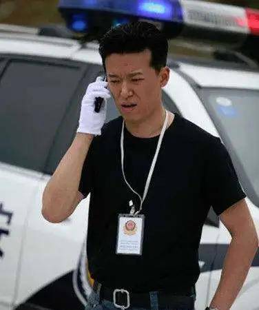 黄晓明出道的《爱情不是游戏》演员现状,20年后,演员差别很明显