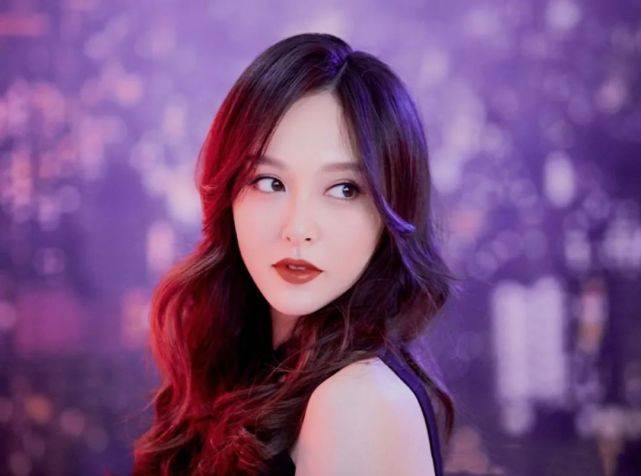 好久不见!产后一年的唐嫣终于复出露面!脸还有些憔悴浮肿?