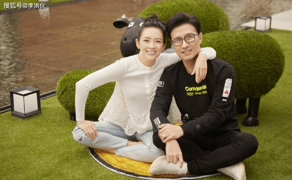 汪峰带女儿醒醒探班妻子,章子怡开心到仰头大笑,一波甜蜜暴击