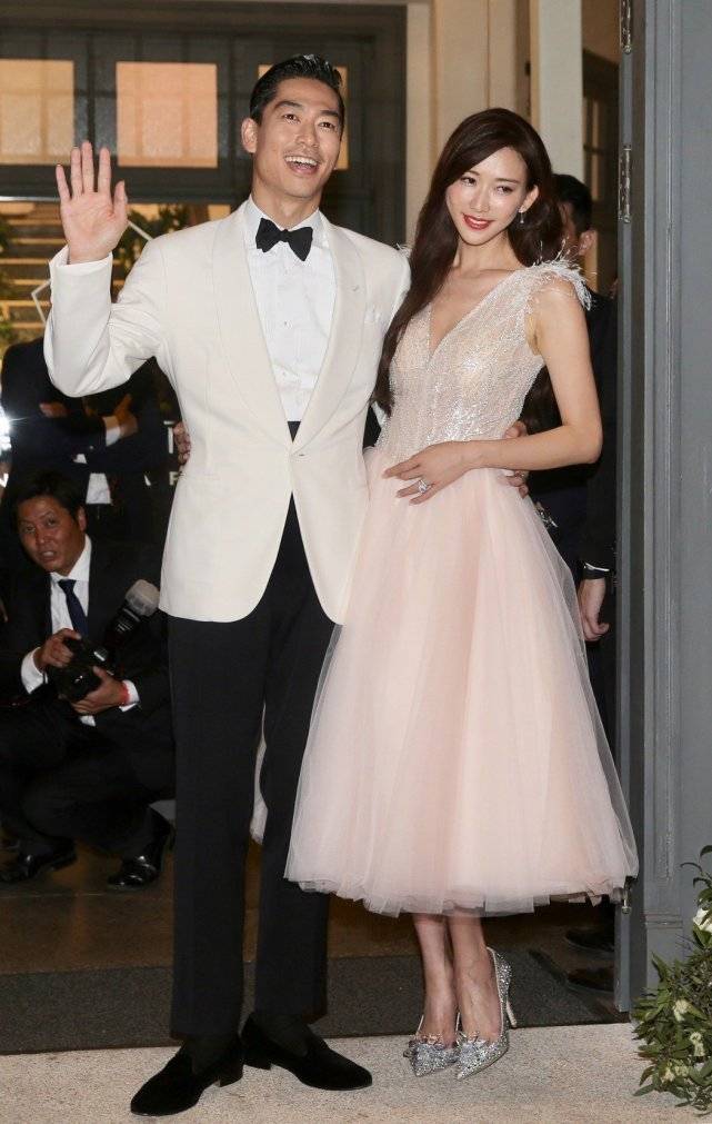 46岁林志玲谈婚后生活,自曝为生子拼尽全力,枕头下放婴儿尿布