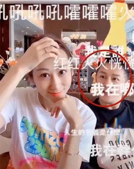 陈浩民老婆扬言要生5胎,经济转差住旧屋,靠直播维生也要拼儿子