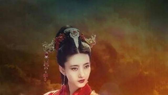 贾府2对夫妻的悄悄话,透露他们喜欢林黛玉,对薛宝钗心存不满