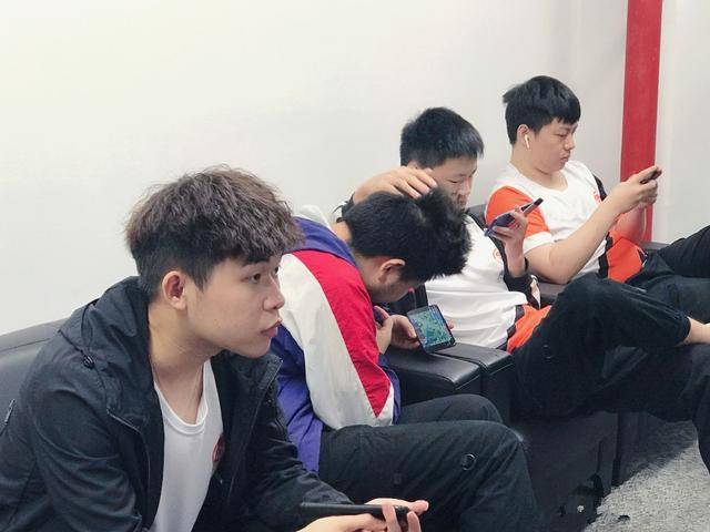 王者荣耀:770零胜率下课创历史新低!他为什么不行?