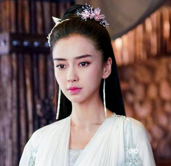 杨颖又要演古装剧了,经过哭戏洗礼后,章子怡还会称赞她吗