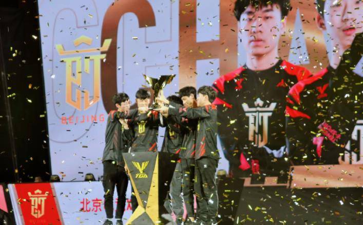 张大仙过分谦虚,首谈XYG实力,在KPL排中下游,超过TES、GK?