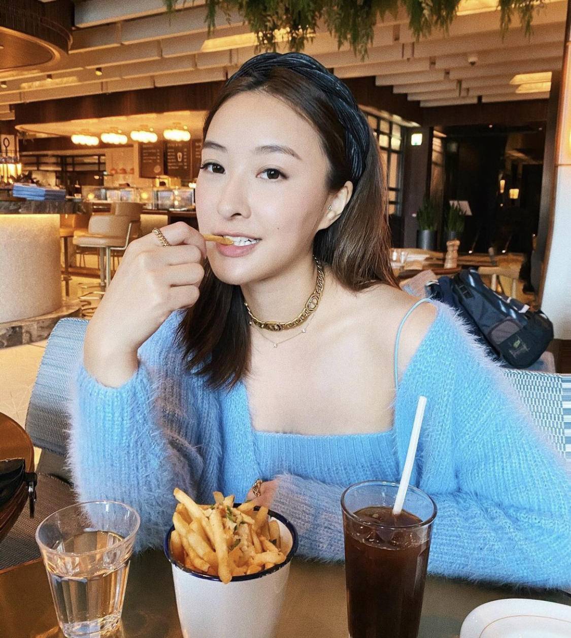 《女人俱乐部》李若彤似少女,叶蕴仪变样,年轻版陈慧珊被力捧