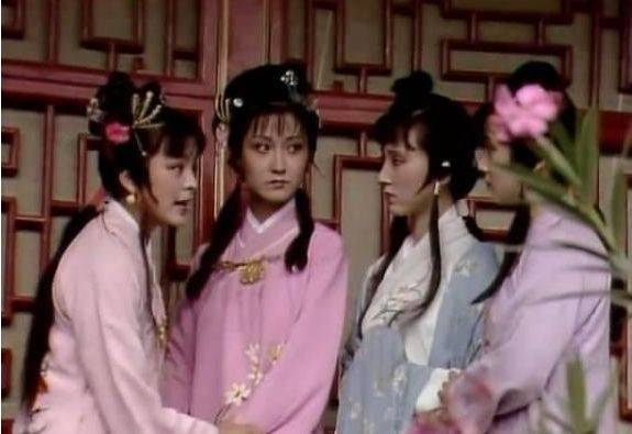 八七版《红楼梦》香菱近照,49岁身材宛若少女,网友:勾起回忆